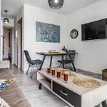 Oceanida Penelope Lyxury Apartment Nikiana