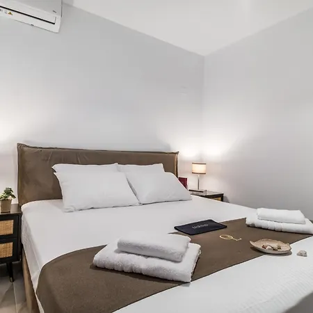 アパート Oceanida Penelope Lyxury ニキアナ