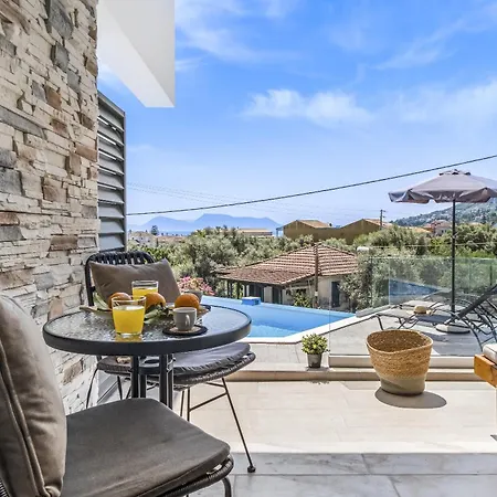 Oceanida Penelope Lyxury 公寓 *